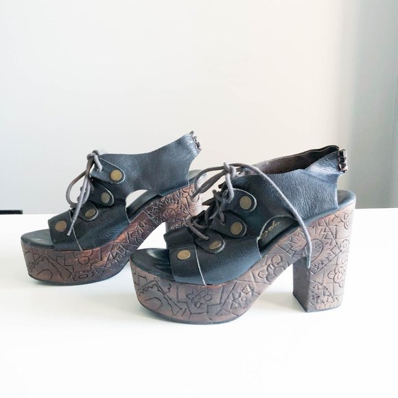 Free People - Boho Leather Clogs - Picture 3 of 3